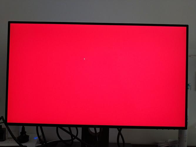 买电脑时怎样看电脑的显示器上有无坏点和亮点?