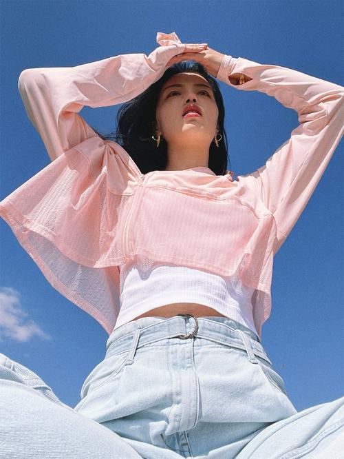 死亡视角拍照啥意思