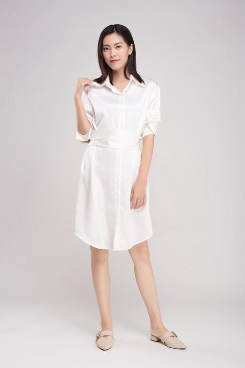 模特穿白色衣服,拍摄纯白色背景怎么布光呢?