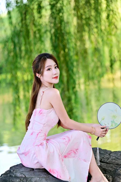 拍照手机3000左右哪款手机好