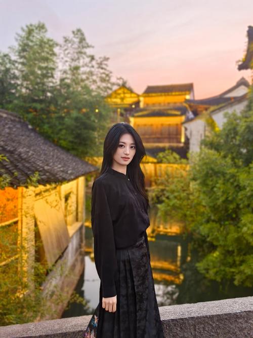 华为手机背光拍摄人物技巧