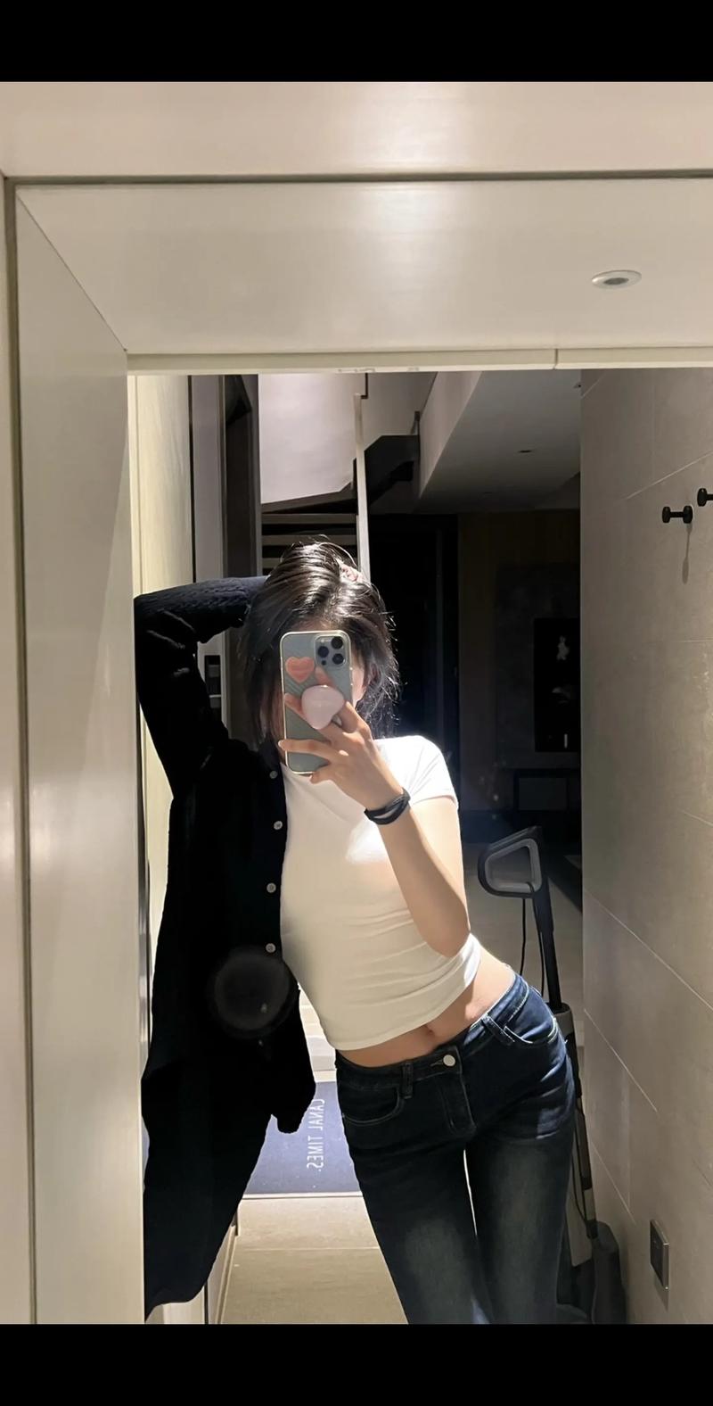 手机原相机比镜子好看