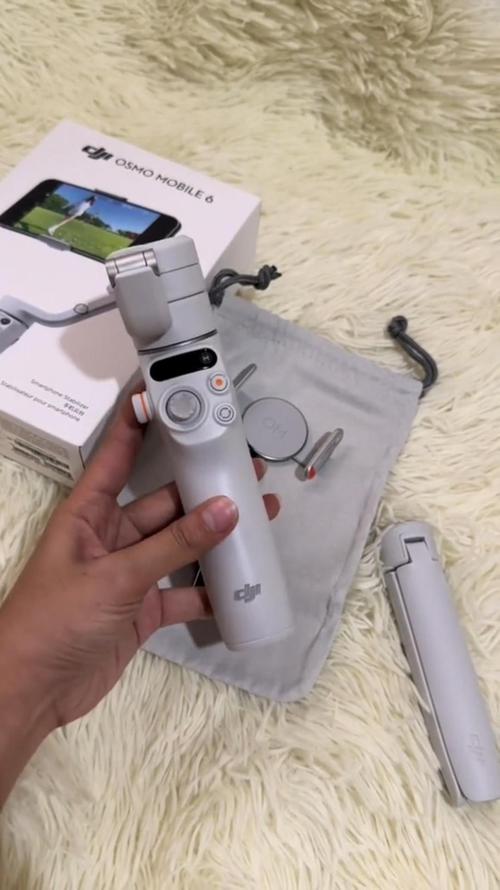 大疆蓝牙自拍杆可以连手机吗