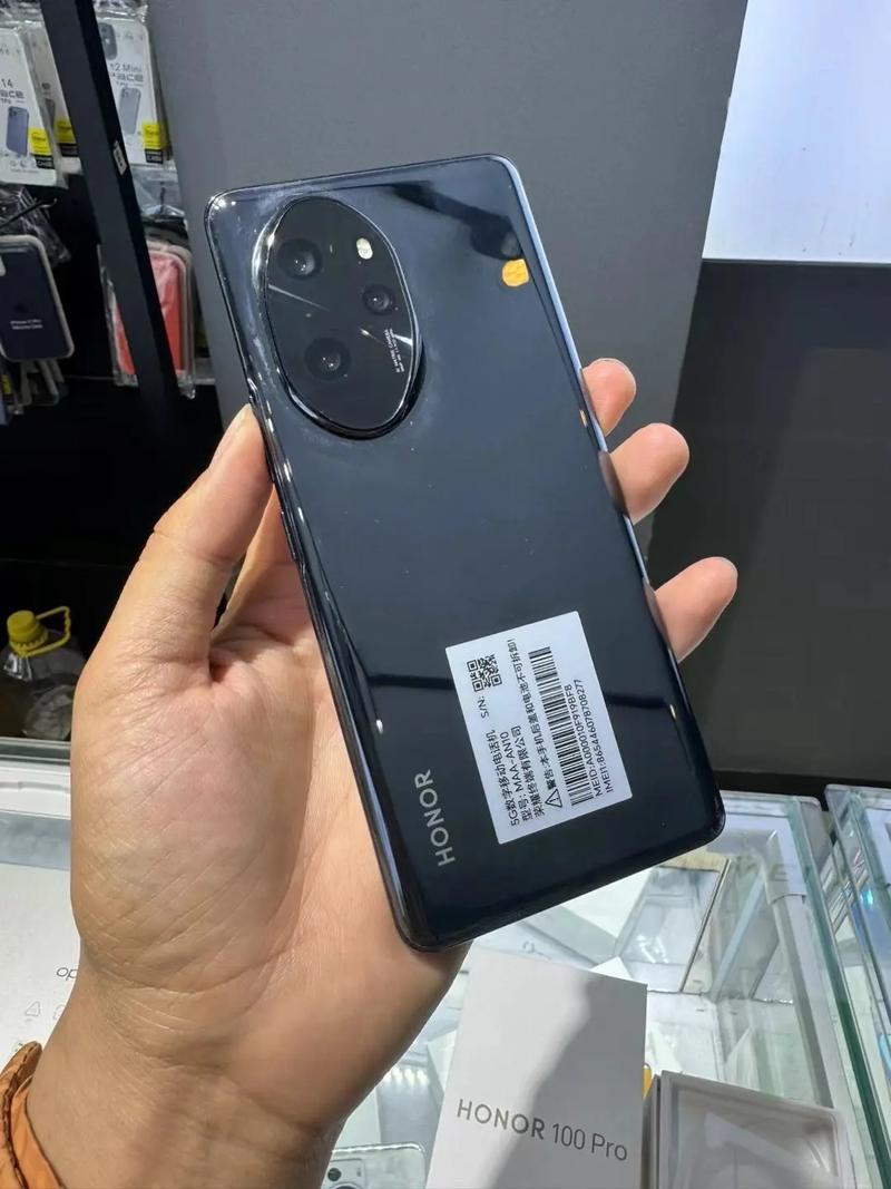 全球第一款内置摄像头的手机品牌是