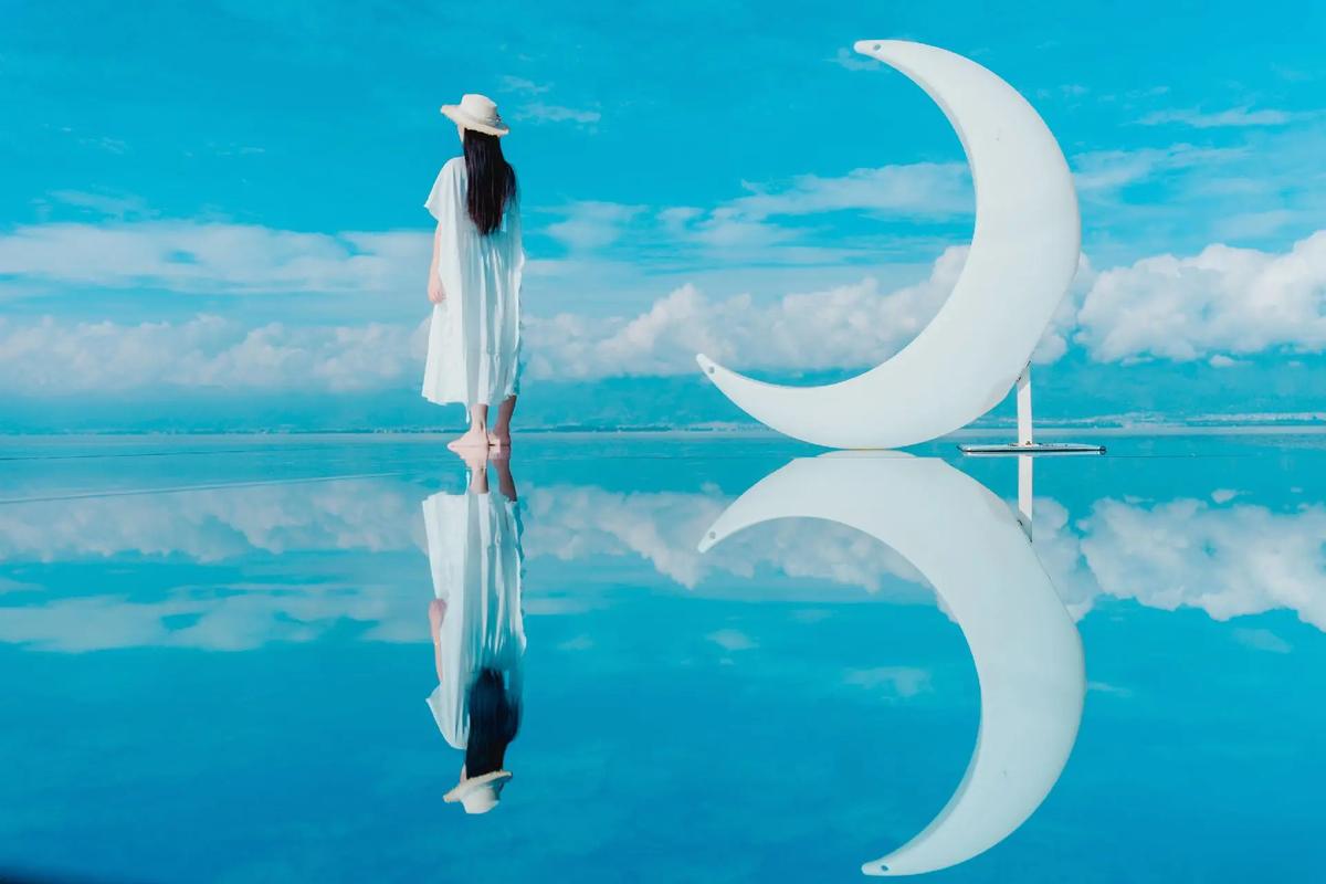 天空之镜拍摄技巧是什么