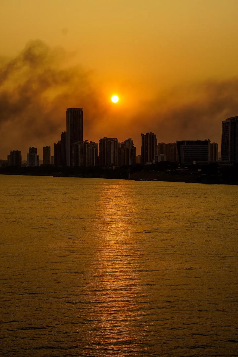 手机拍照倒影镜多少钱