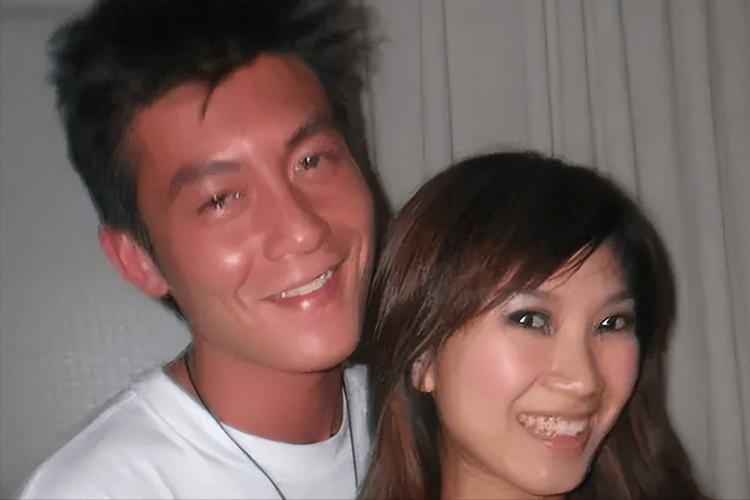 怎么查看电脑中1400张照片的原版照片呢?