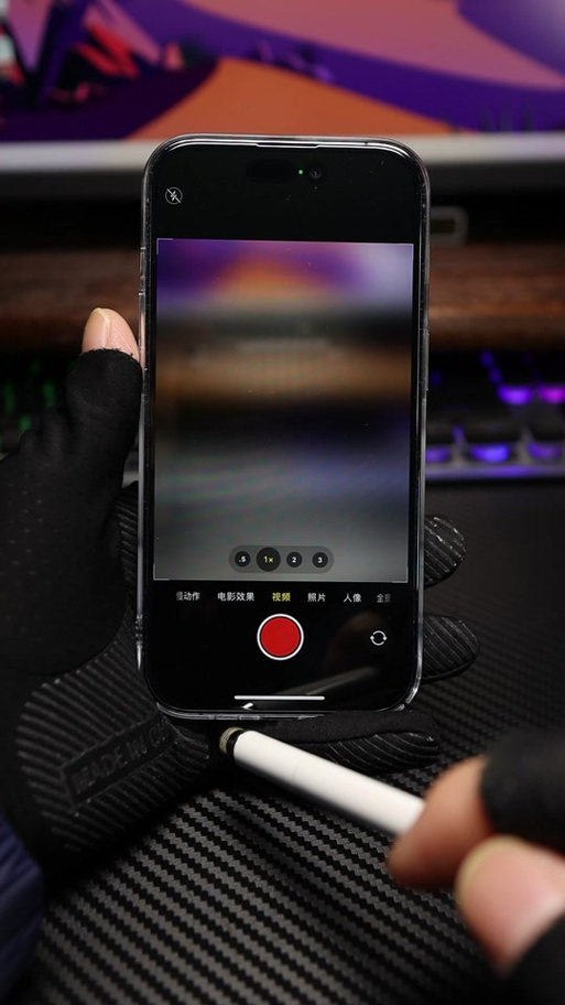 为什么苹果照相机会一闪一闪的