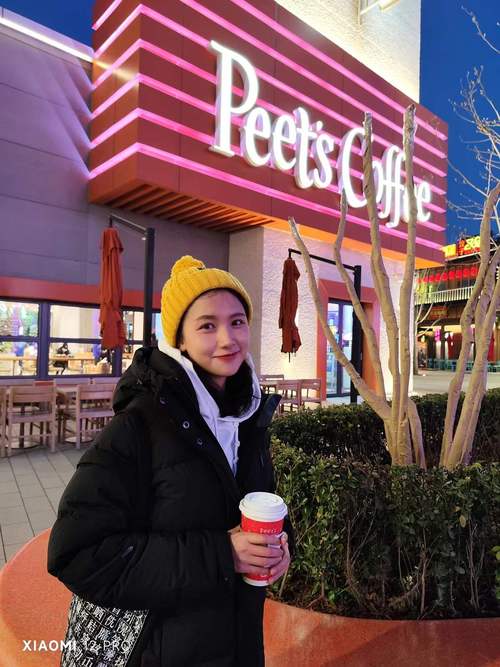 小米12拍照颜色太鲜艳怎么调整