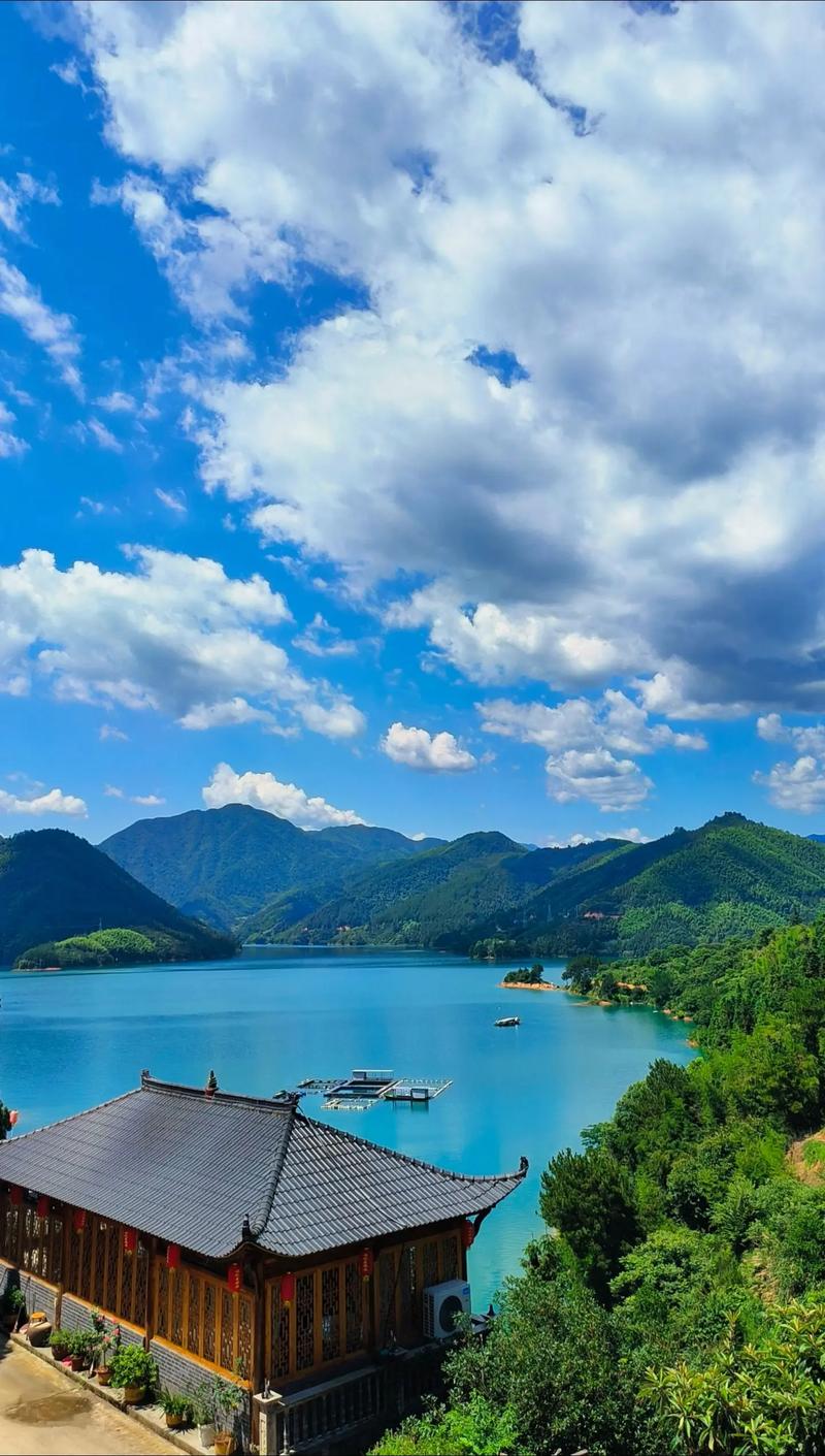 如何用手机拍摄一条长长的风景图片